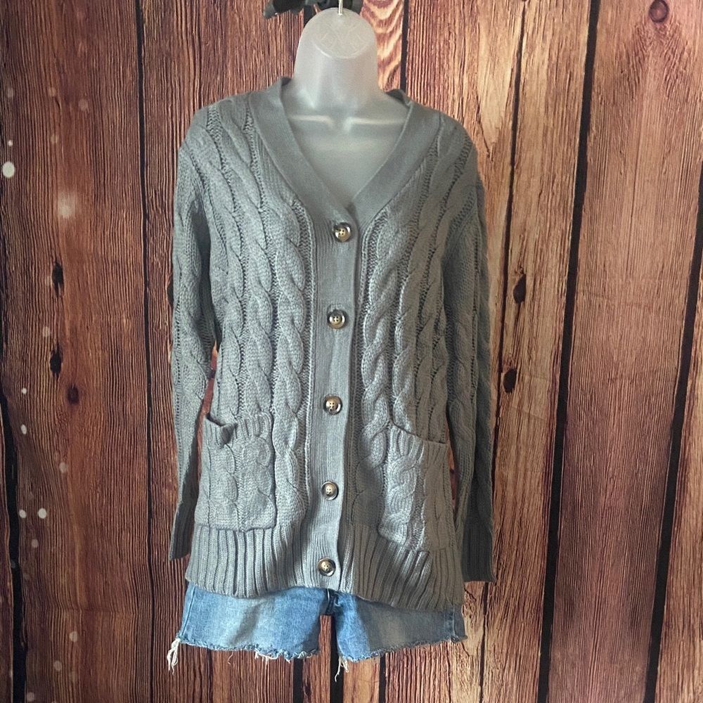 Gray Cable Knit Women's Sweater, Small, 7H-107T005